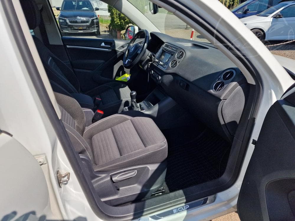2015 Volkswagen TIGUAN - 31
