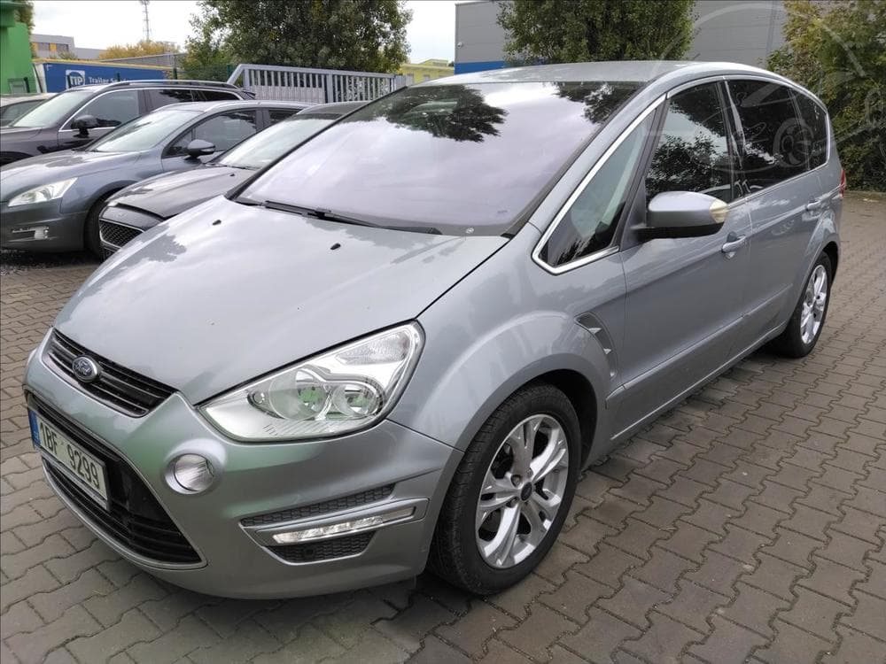 2013 Ford S-MAX