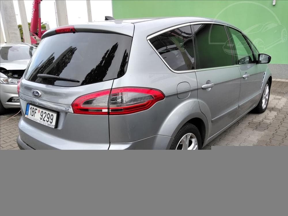 2013 Ford S-MAX - 3