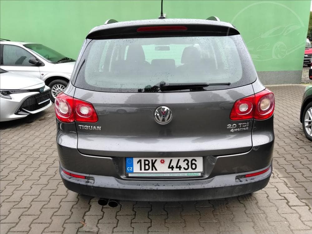 2011 Volkswagen TIGUAN - 6