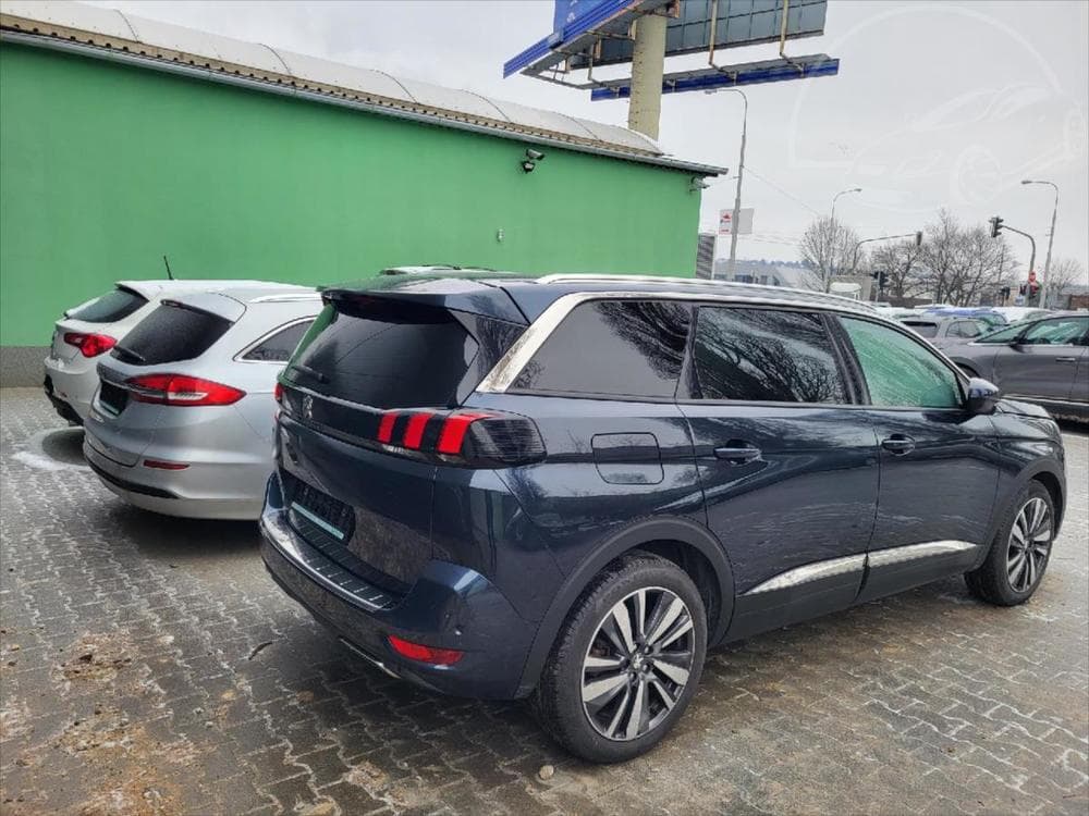 2018 Peugeot 5008 - 11