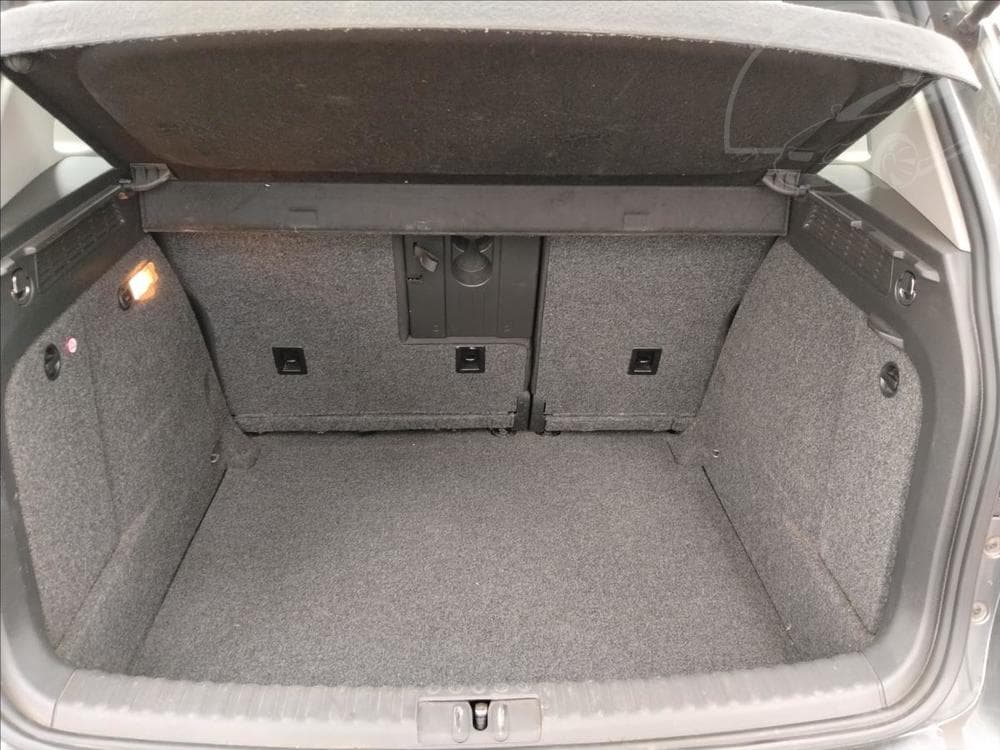 2011 Volkswagen TIGUAN - 14