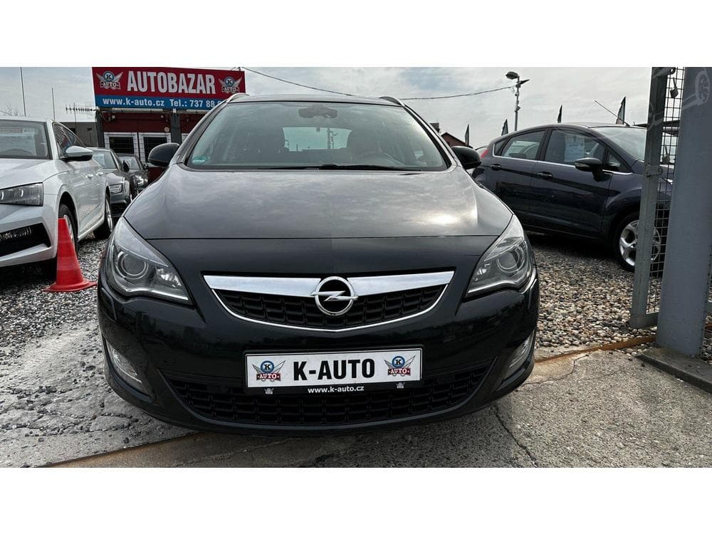 2011 Opel ASTRA - 2