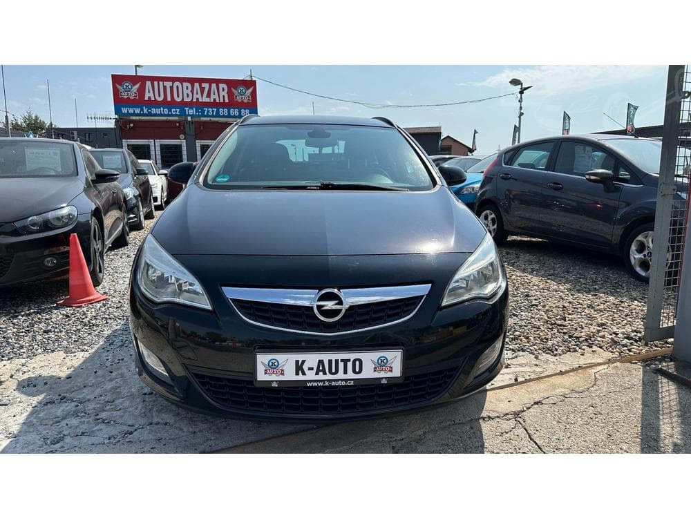 2011 Opel ASTRA - 2