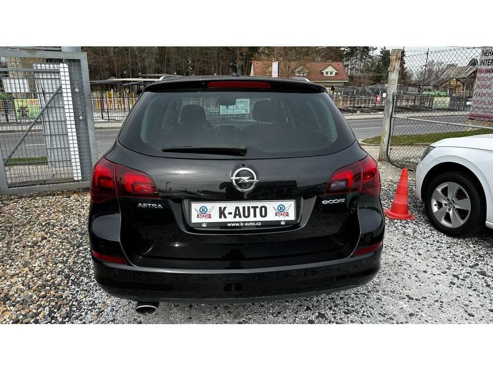 2011 Opel ASTRA - 5
