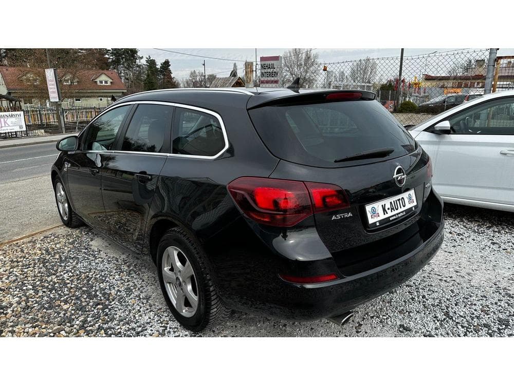2011 Opel ASTRA - 6