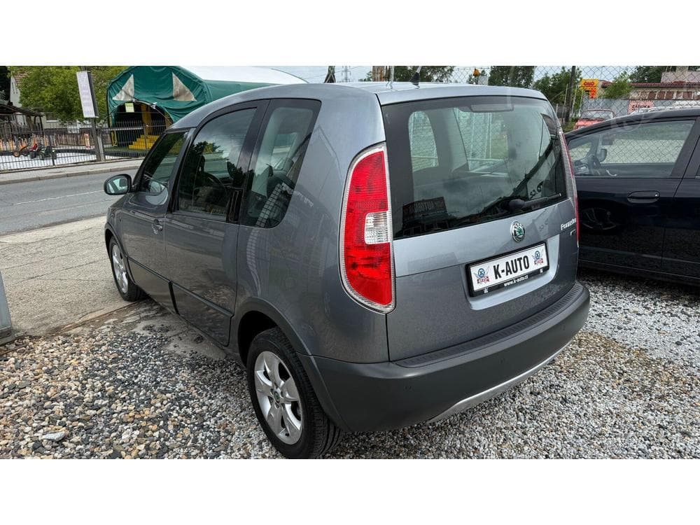 2010 Škoda ROOMSTER - 11