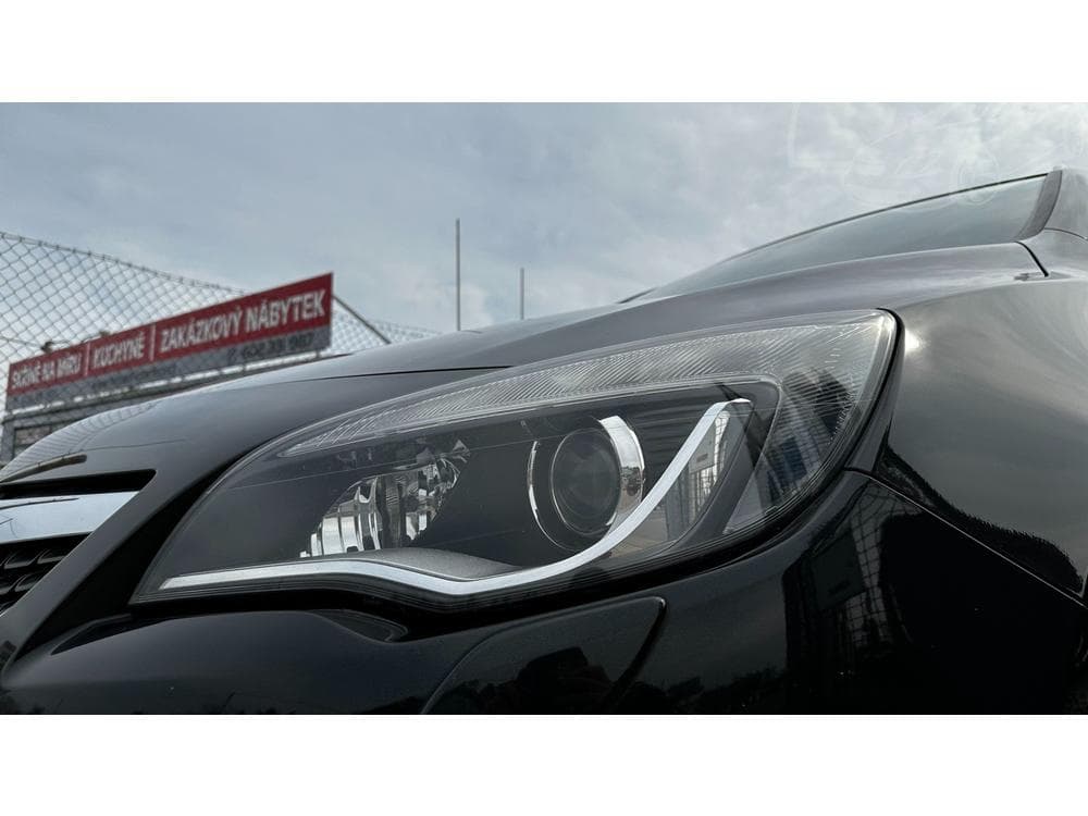 2011 Opel ASTRA - 7