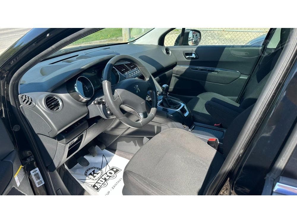 2011 Peugeot 5008 - 8