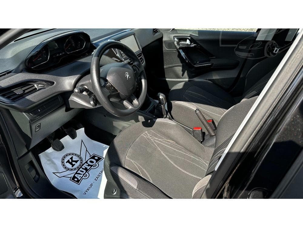 2014 Peugeot 208 - 8