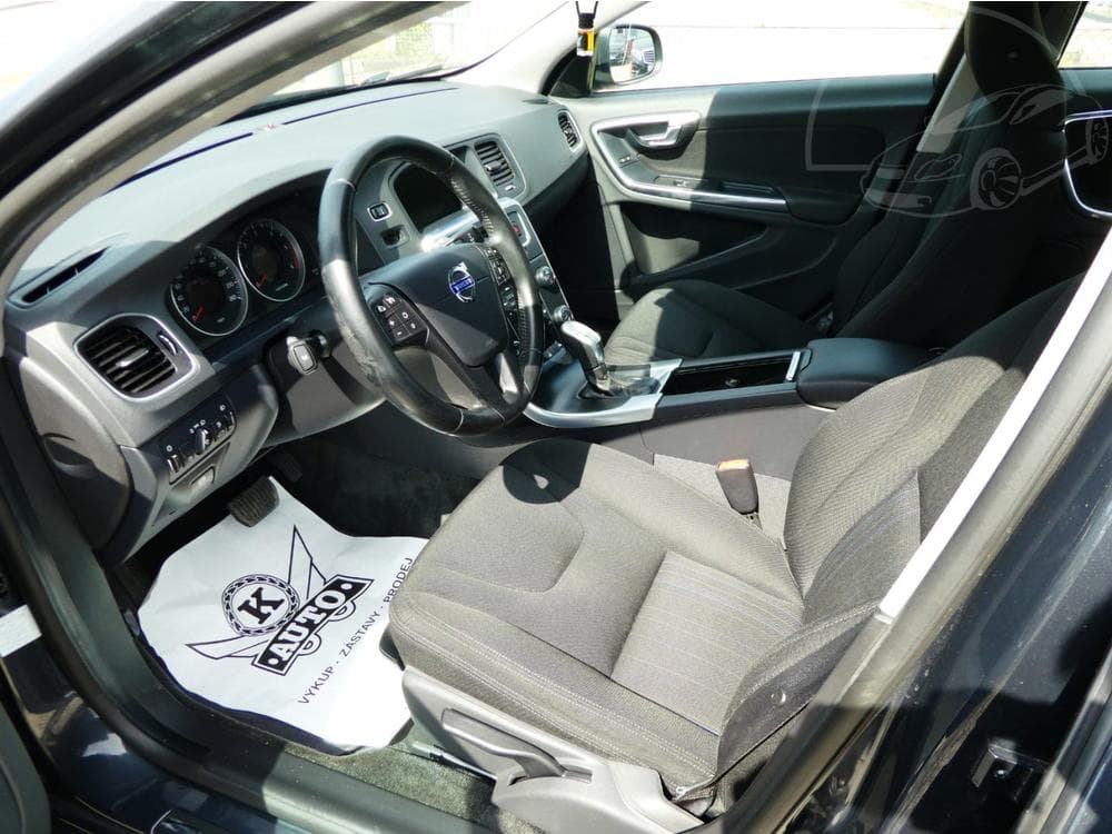 2012 Volvo V60 - 10