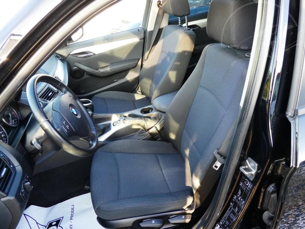 2010 BMW X1 - 11
