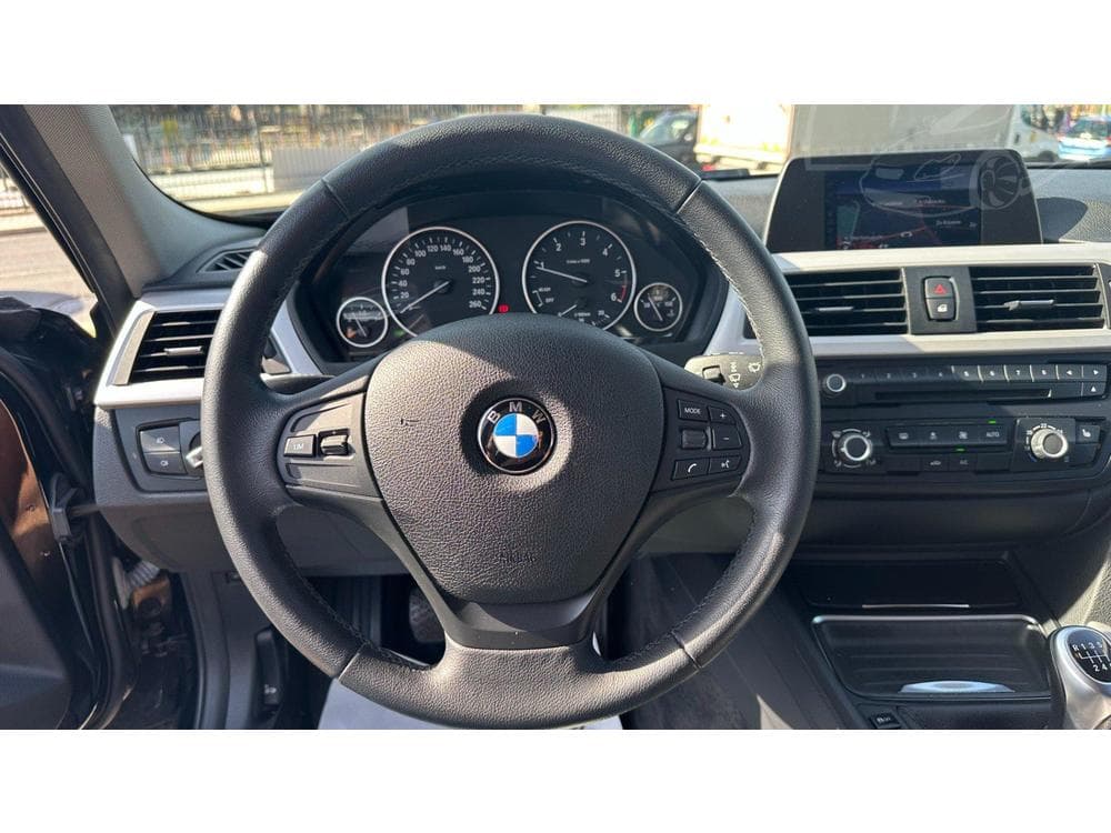 2012 BMW 3-SERIES - 12