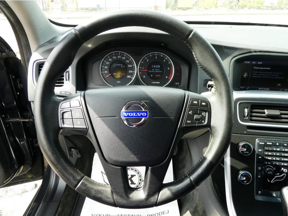 2012 Volvo V60 - 14