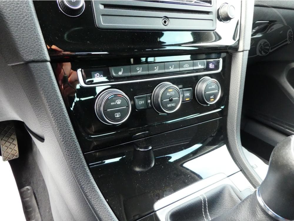 2014 Volkswagen GOLF - 16