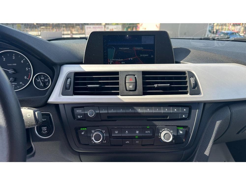 2012 BMW 3-SERIES - 16