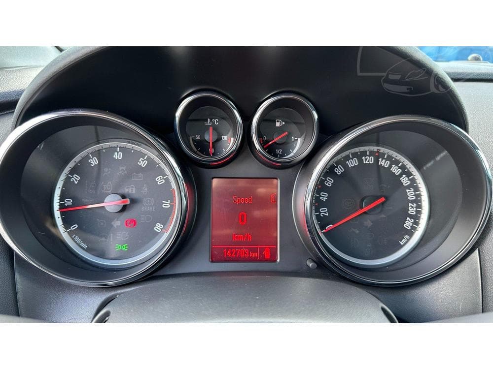 2012 Opel ASTRA - 16
