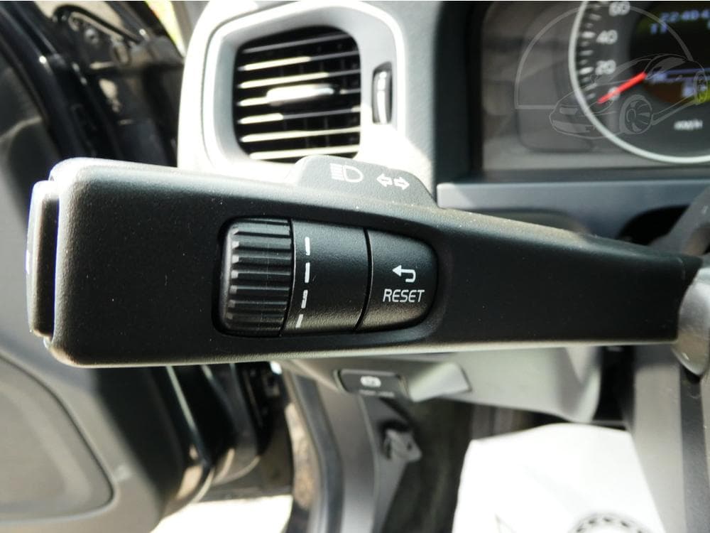 2012 Volvo V60 - 17