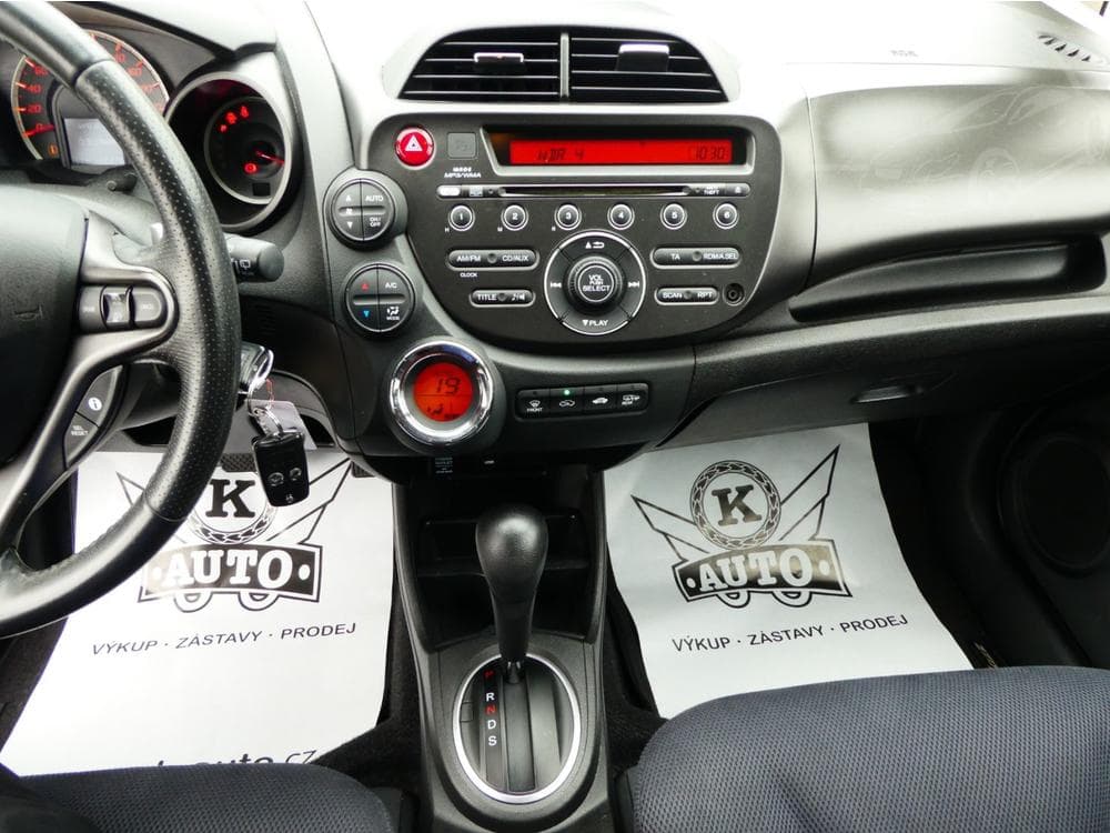 2012 Honda JAZZ - 19