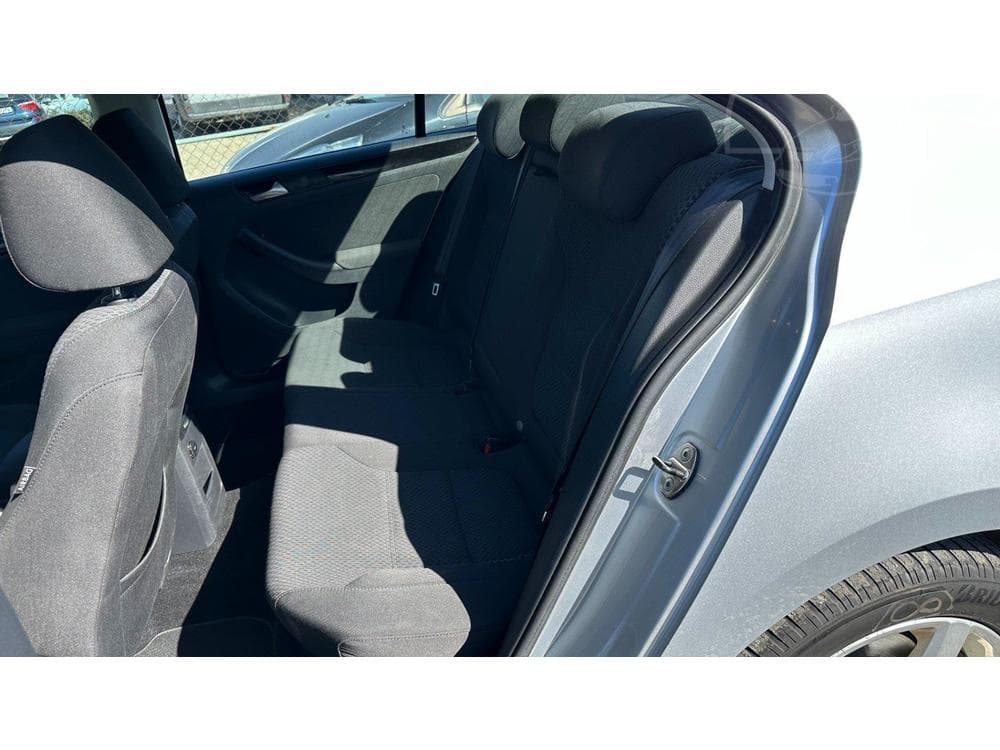 2011 Volkswagen JETTA - 20