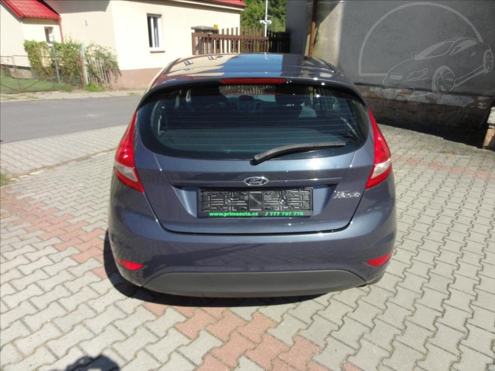 2011 Ford FIESTA - 5