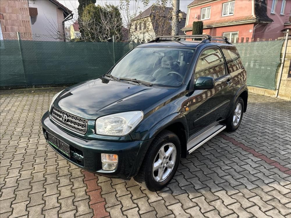 2003 Toyota RAV4 - 9