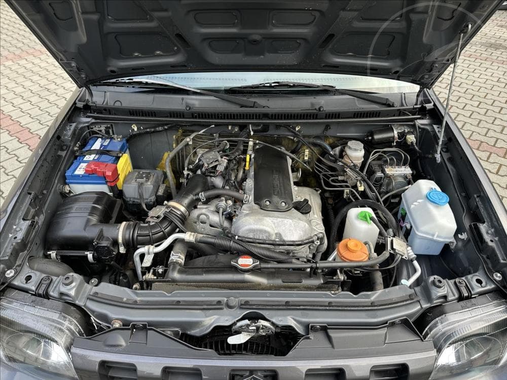 2016 Suzuki Jimny - 11