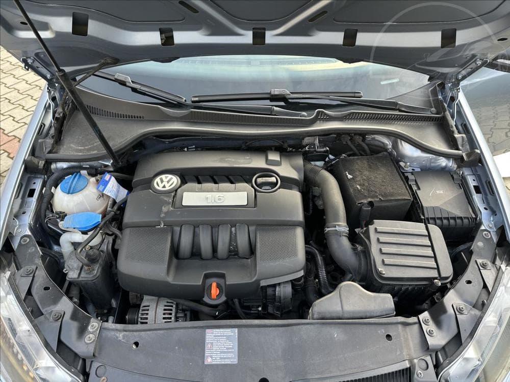 2009 Volkswagen GOLF - 11