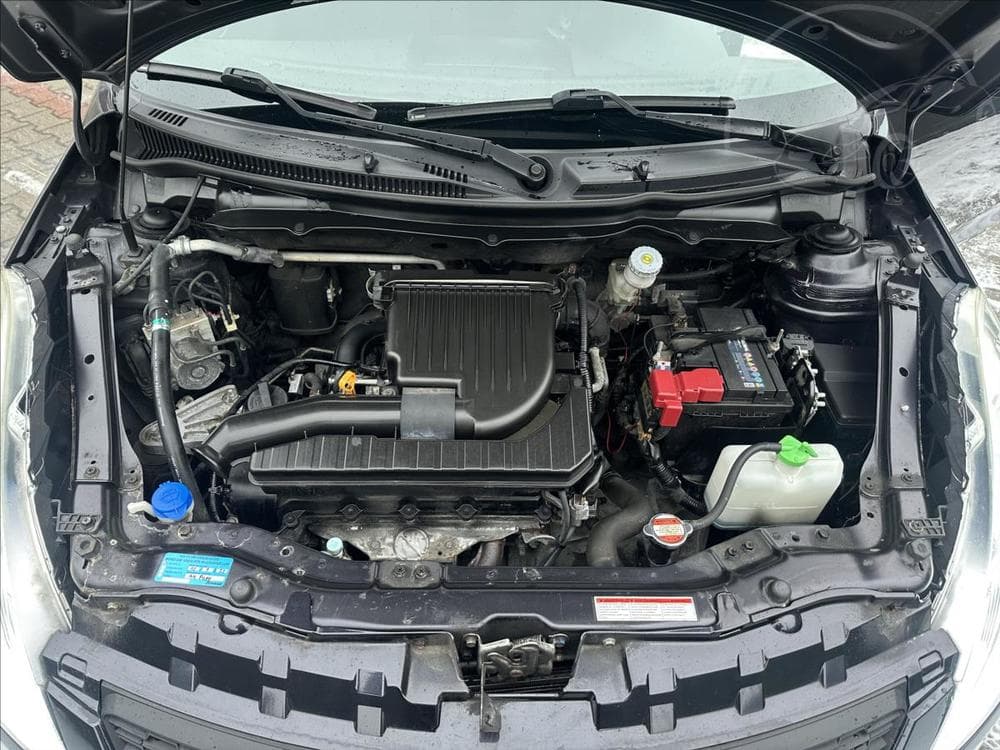 2015 Suzuki SWIFT - 11