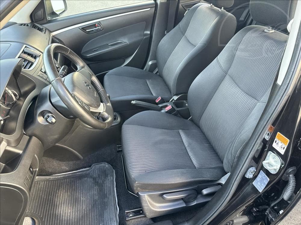 2012 Suzuki SWIFT - 11