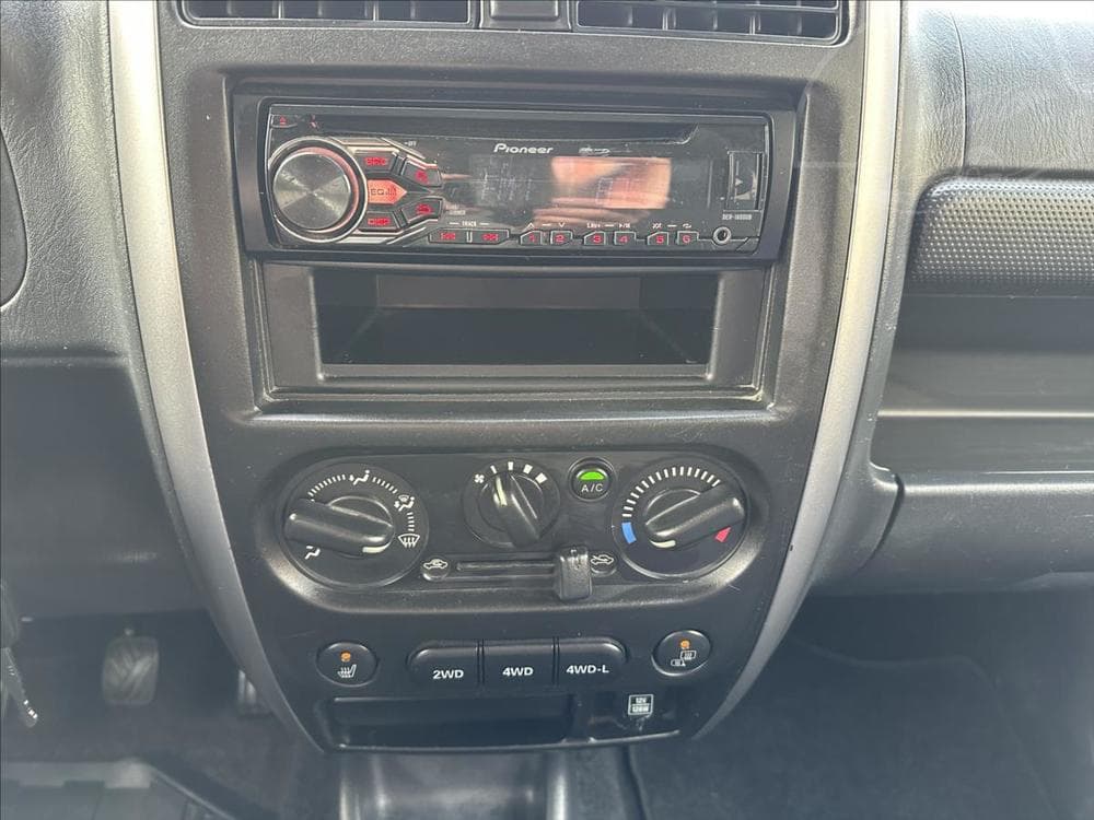 2016 Suzuki Jimny - 16