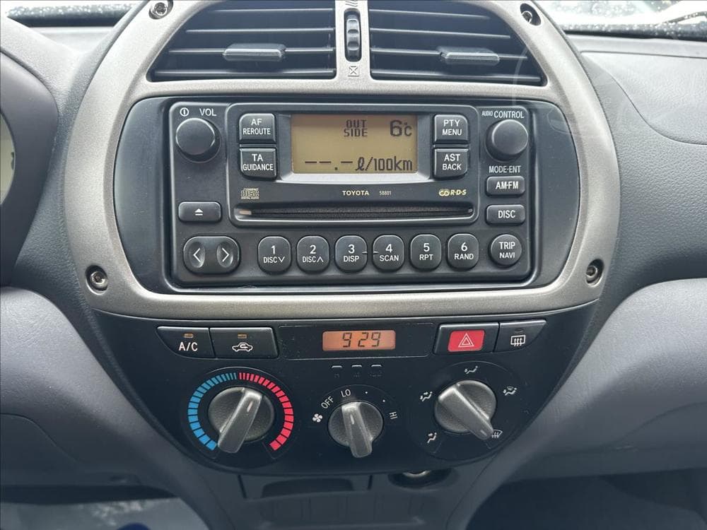 2003 Toyota RAV4 - 16