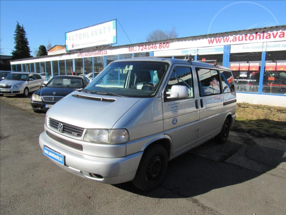 2003 Volkswagen CARAVELLE