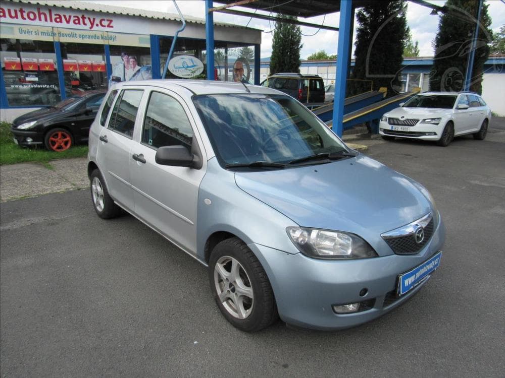 2005 Mazda 2 - 3