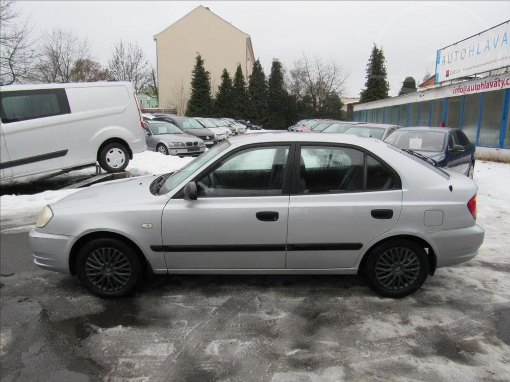 2006 Hyundai ACCENT - 7