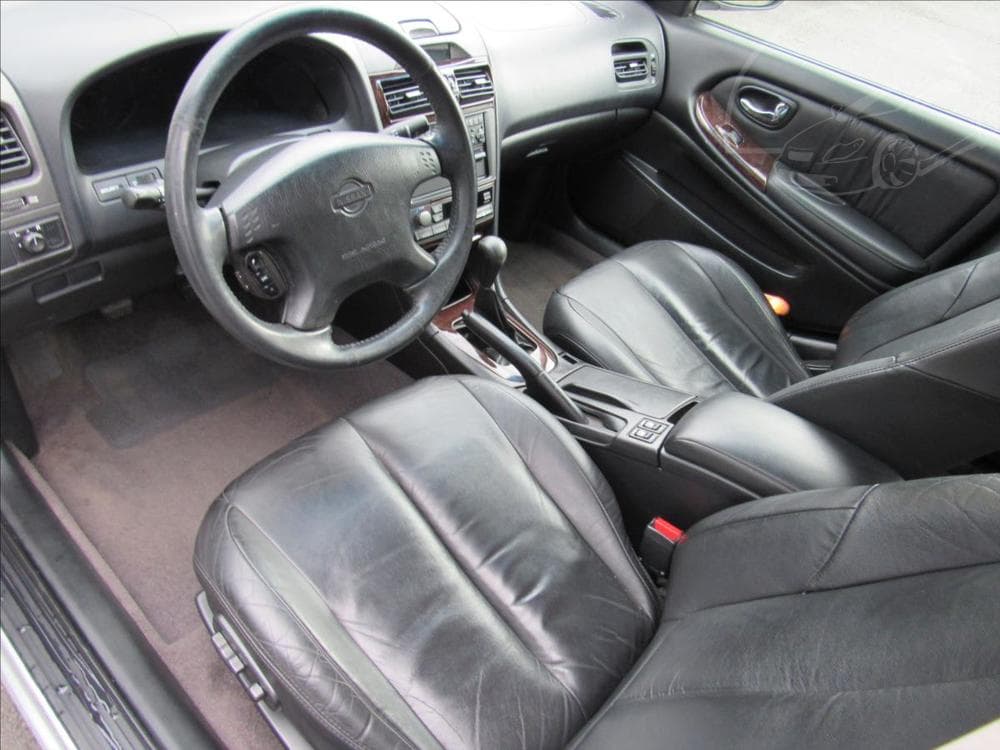 2002 Nissan MAXIMA - 9