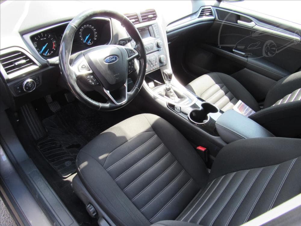 2015 Ford MONDEO - 9