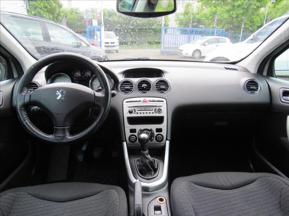 2008 Peugeot 308 - 11