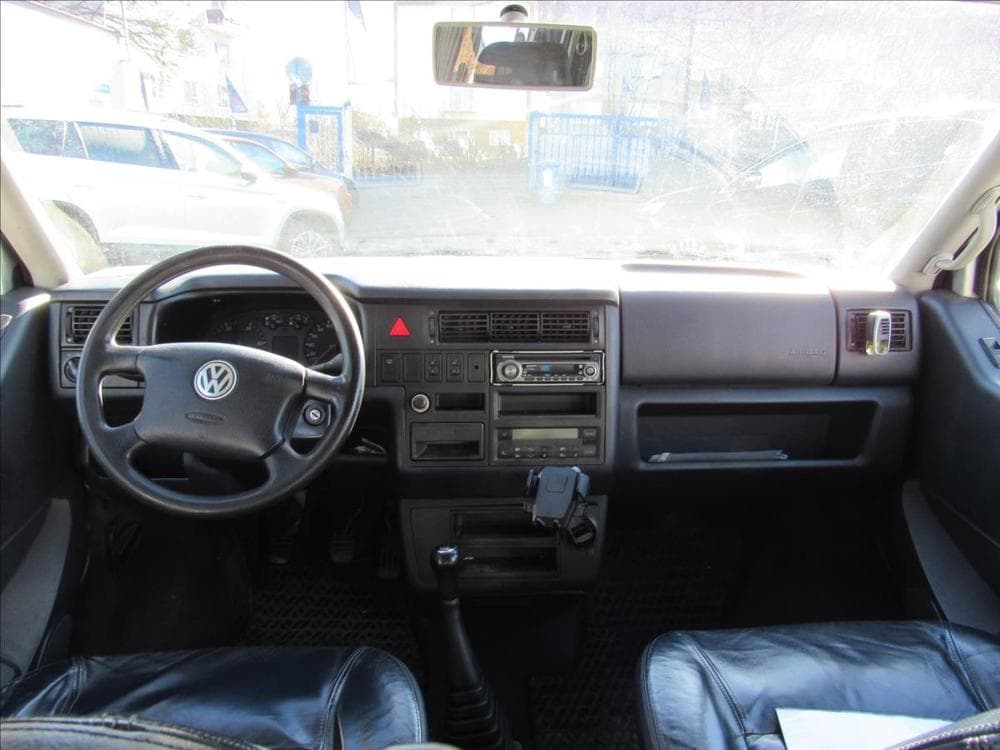 2003 Volkswagen CARAVELLE - 12