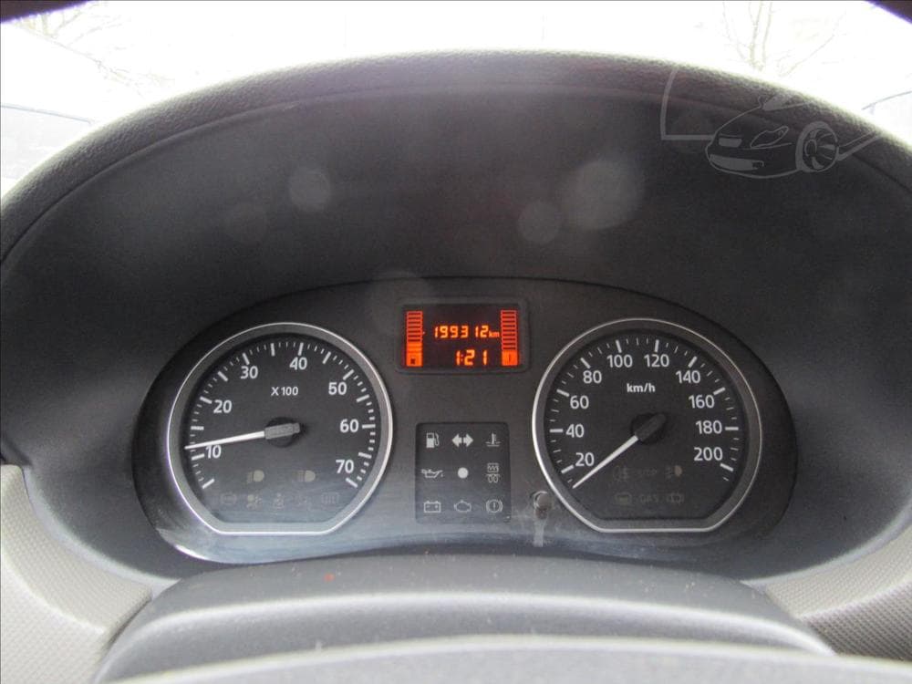 2009 Dacia SANDERO - 13