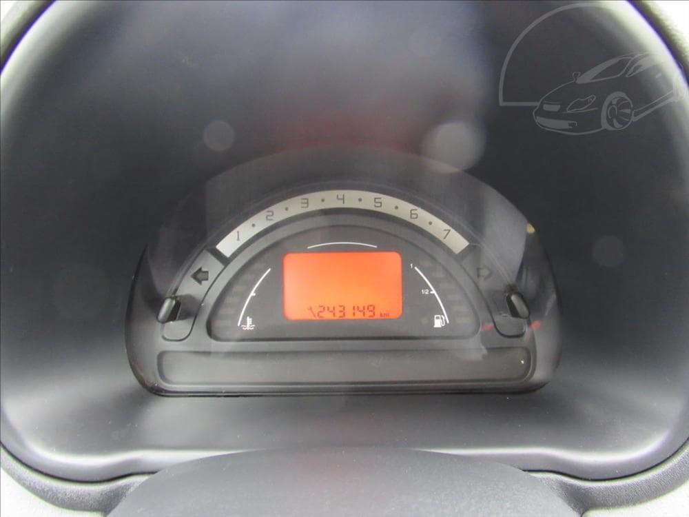 2003 Citroen C3 - 13