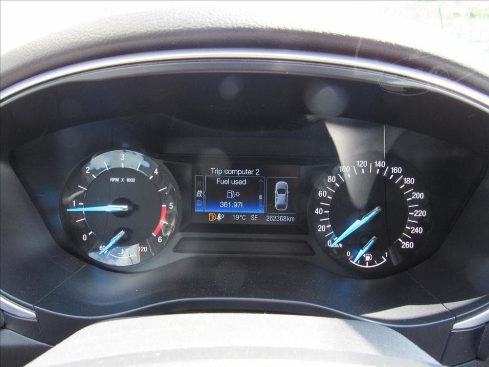 2015 Ford MONDEO - 13