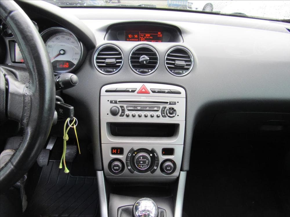 2008 Peugeot 308 - 15