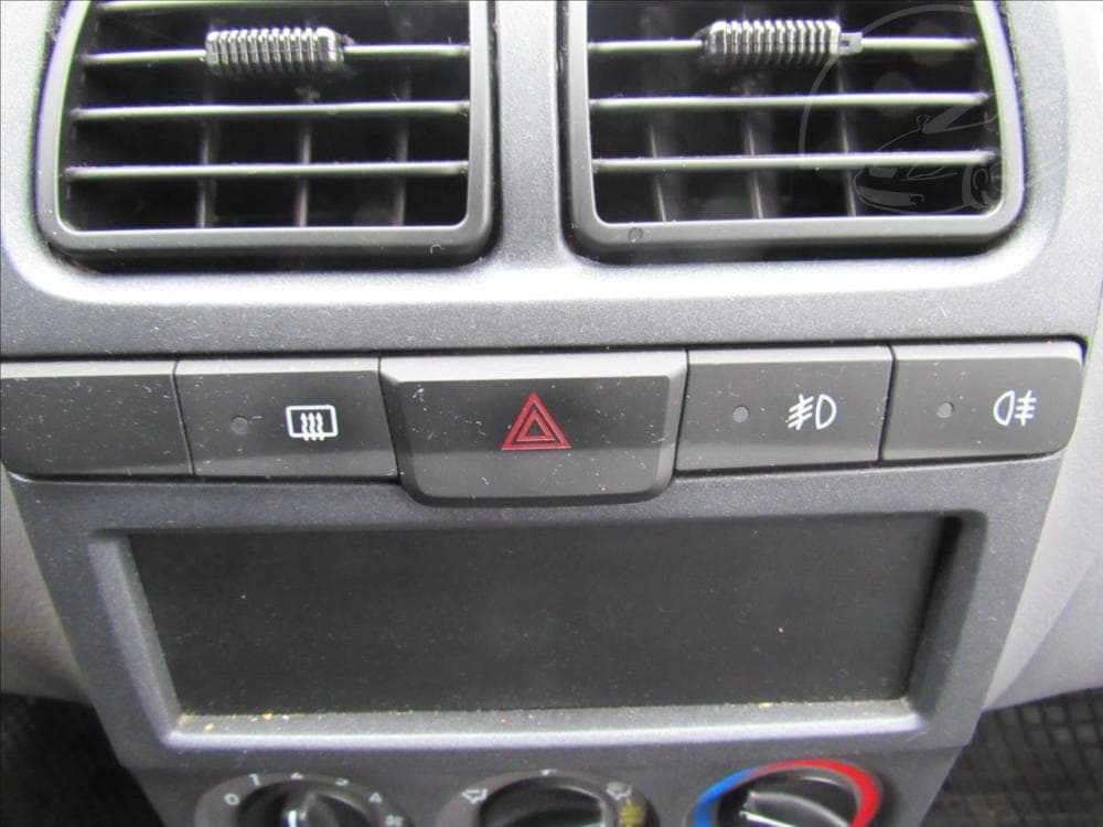 2006 Hyundai ACCENT - 16