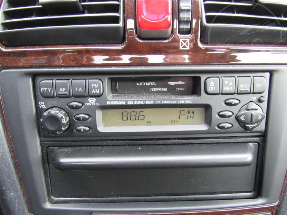 2002 Nissan MAXIMA - 16