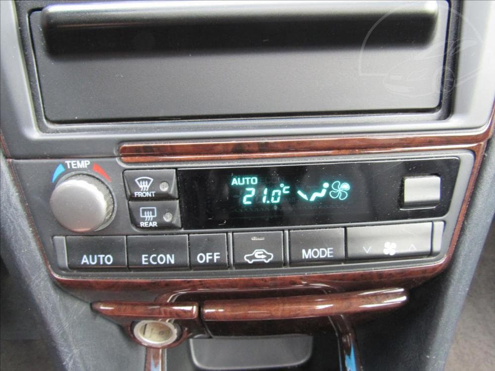 2002 Nissan MAXIMA - 17