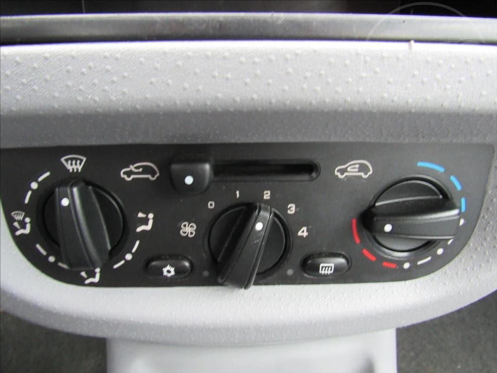 2003 Citroen C3 - 17