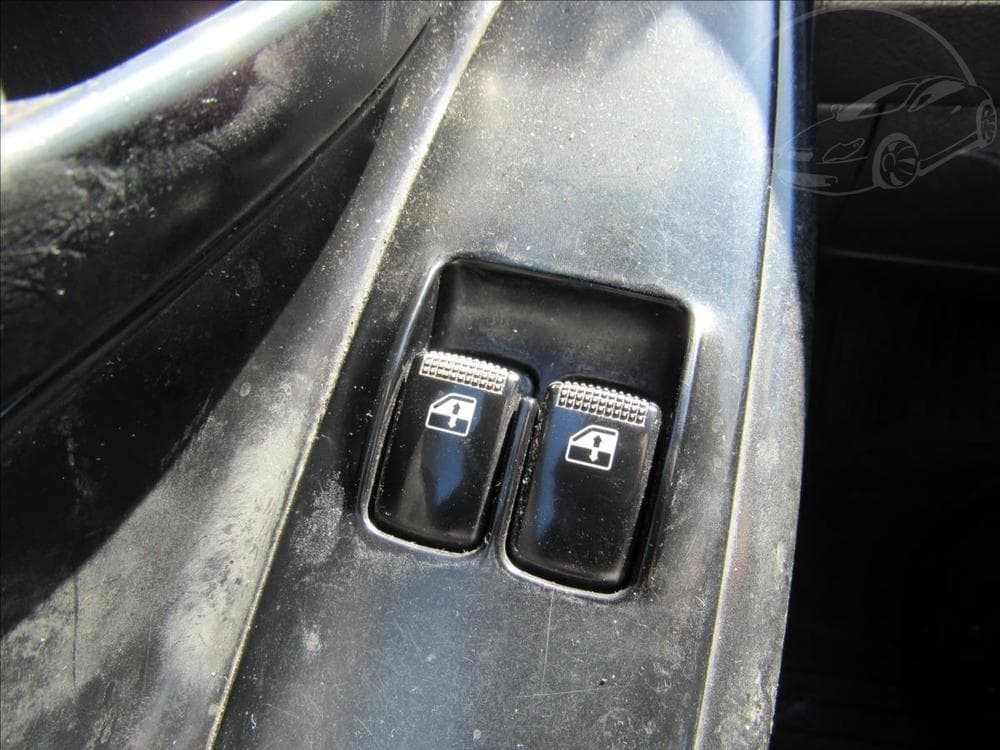 2003 Hyundai ELANTRA - 19