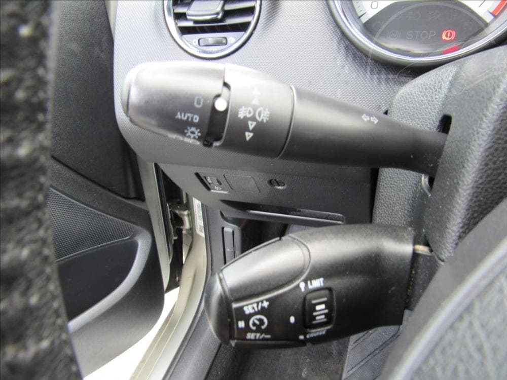 2008 Peugeot 308 - 20