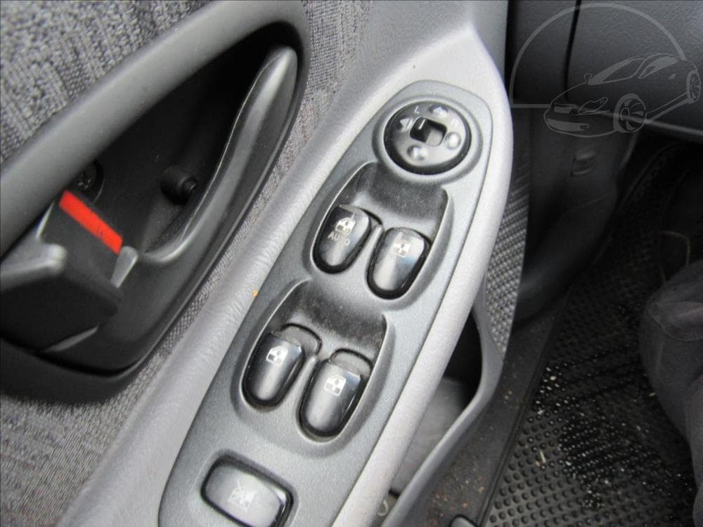 2006 Hyundai ACCENT - 20